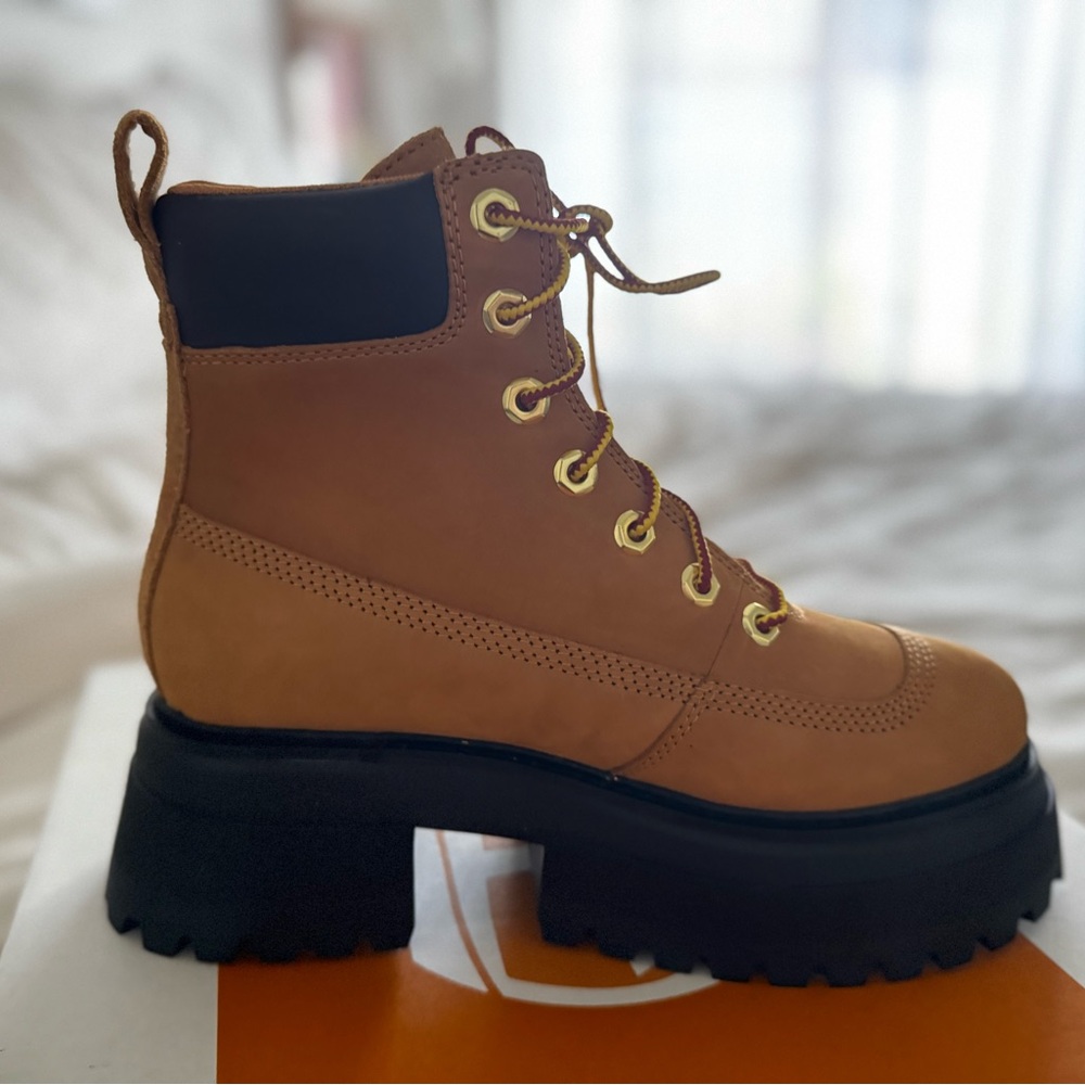 Timberland Sky 6in Lace Up Wheat Nubuck